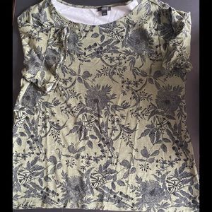 Ann Taylor stretchy and comfy top Sz Lg
